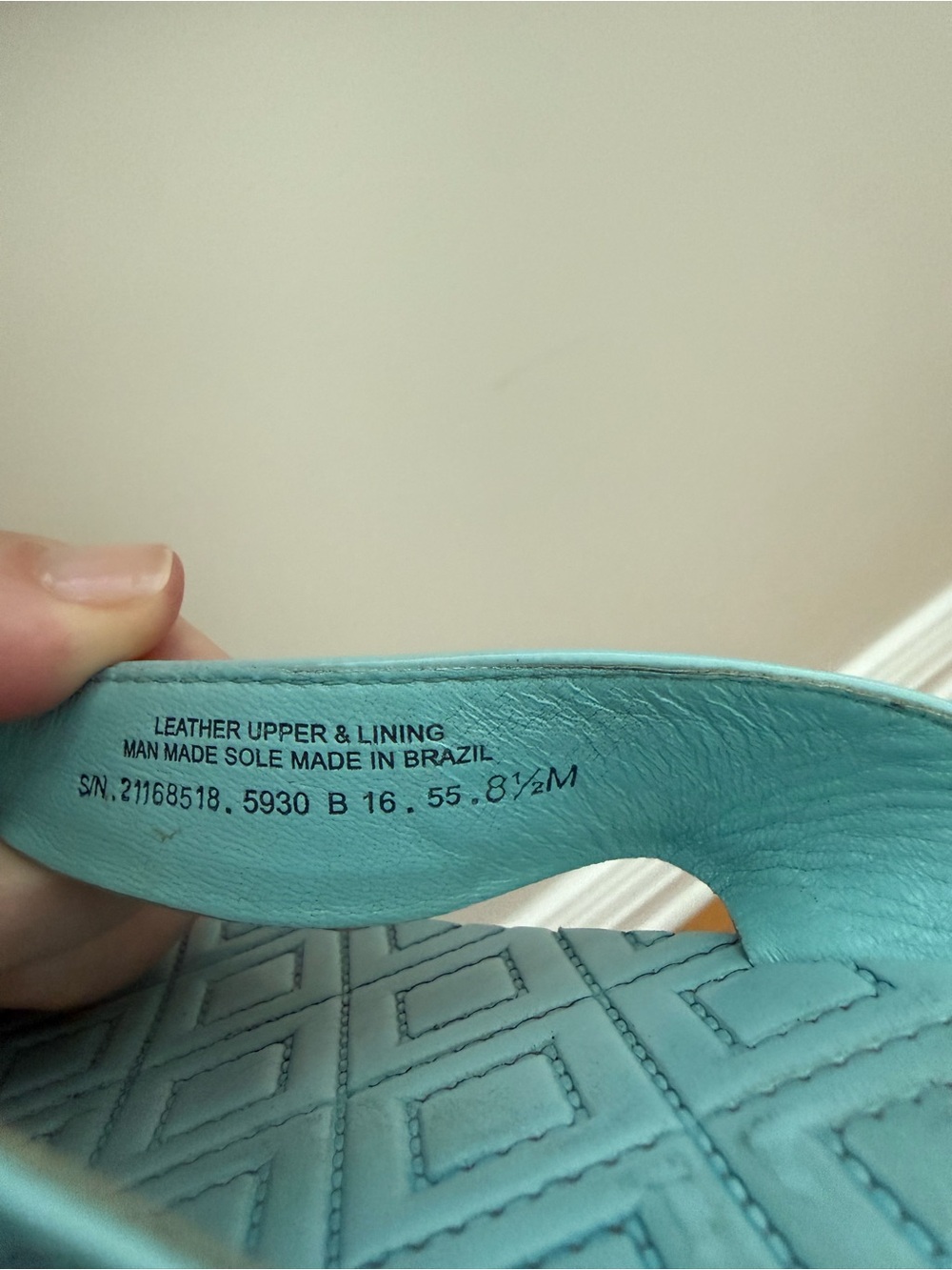Tory Burch Aqua Leather Logo Thong Sandals - Picture 4 of 7